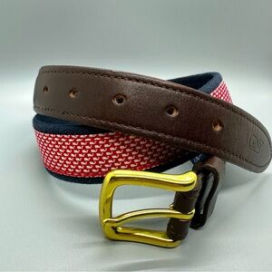 Vineyard Vines Vineyard Whale Canvas Club Belt Size 34”.